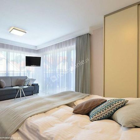 פוגורזליצה Polli Apartamenty מראה חיצוני תמונה