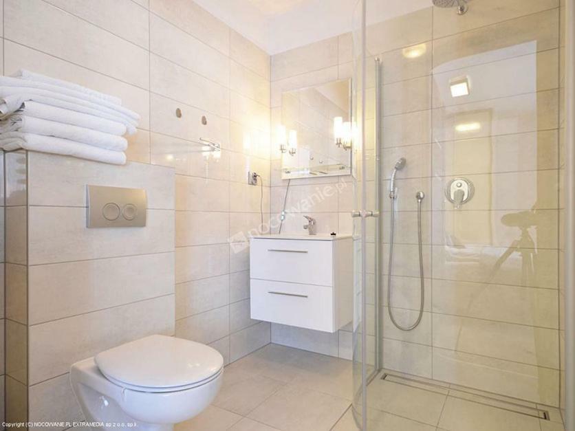 פוגורזליצה Polli Apartamenty מראה חיצוני תמונה